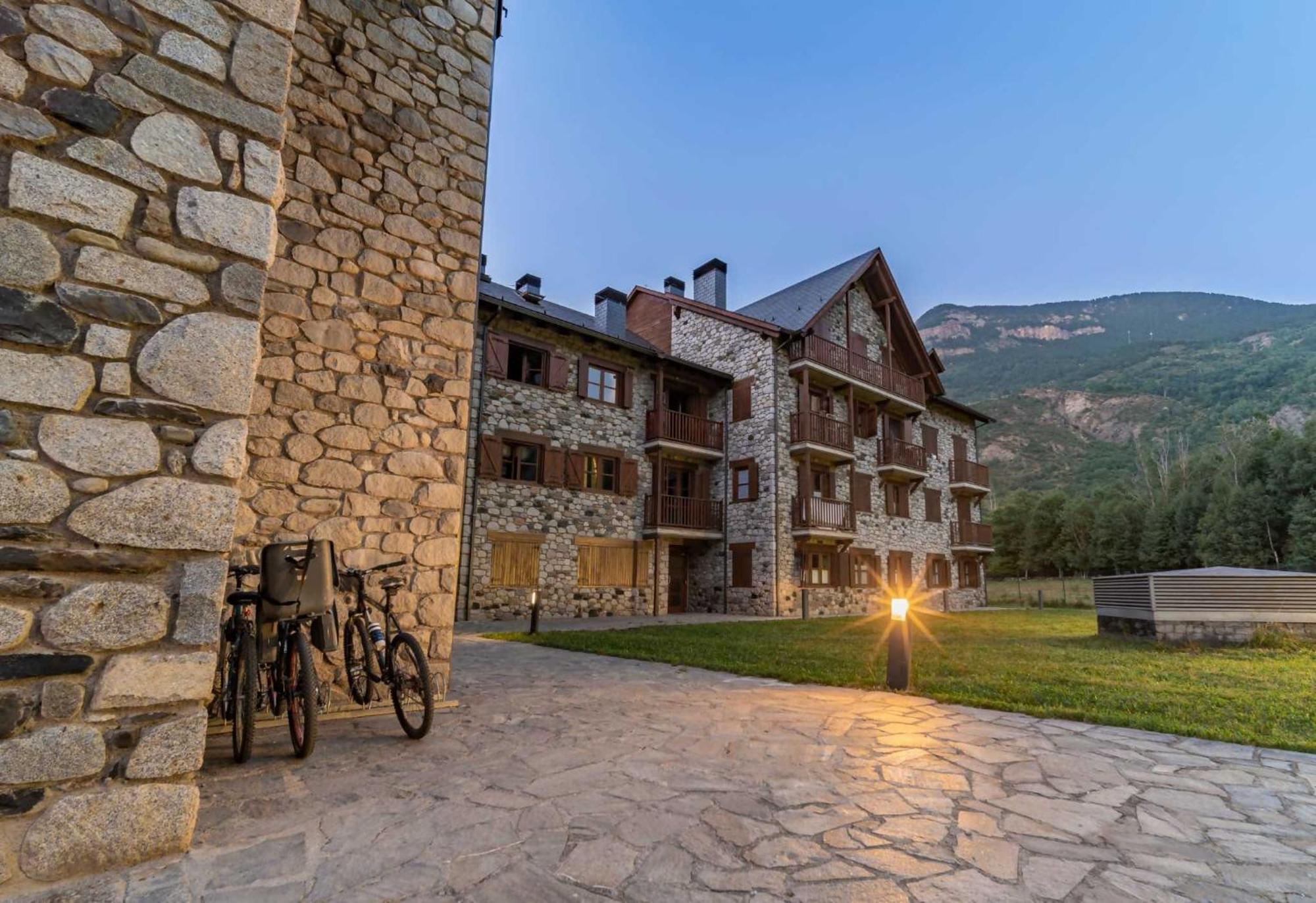 Loira Casa Sanchines Duplex De Lujo En Benasque Apartment Bagian luar foto